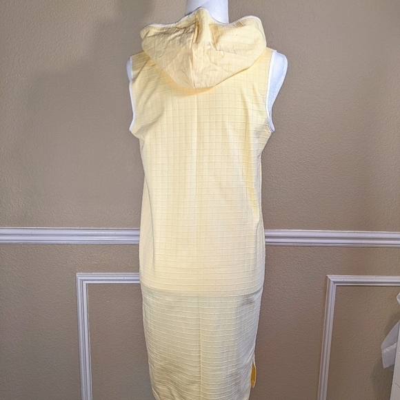 Yellow Cotton Sleeveless Zip Hoodie Robe Erika Taylor - Picture 7 of 9
